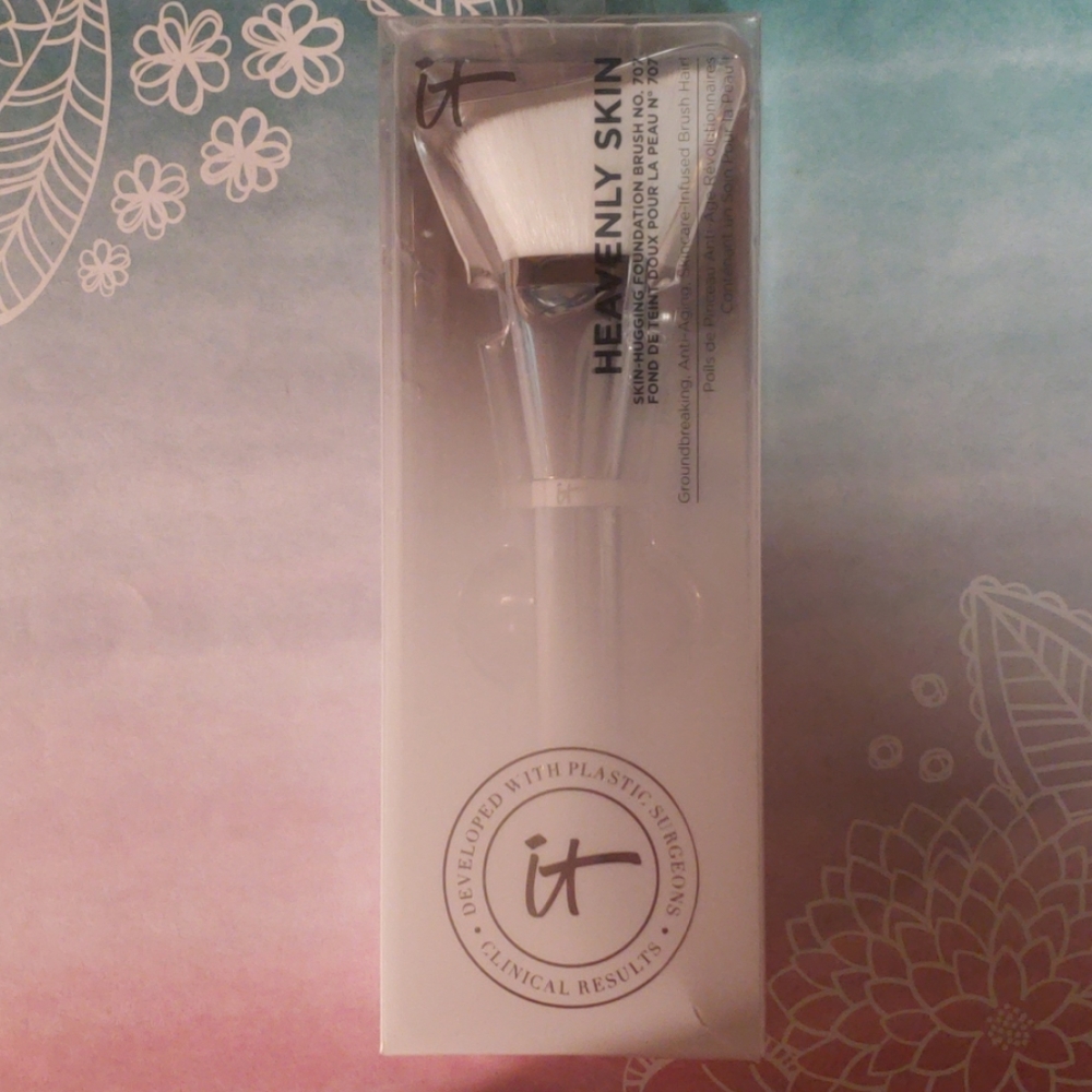 IT HEAVENLY SKIN BRUSH
